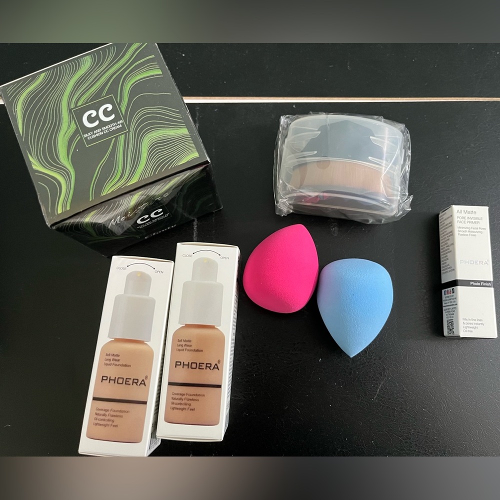 New in box never opened foundation set-buff beige color